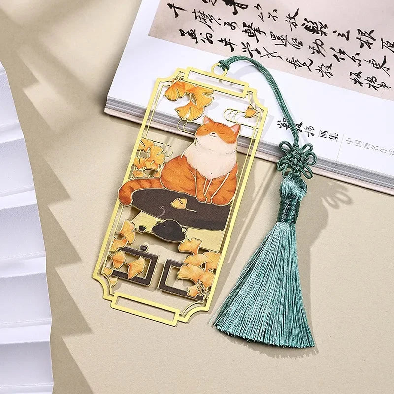 Elegant Cat Hollowed Metal Bookmark