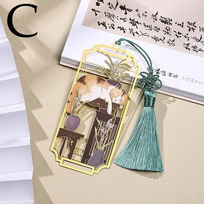 Elegant Cat Hollowed Metal Bookmark