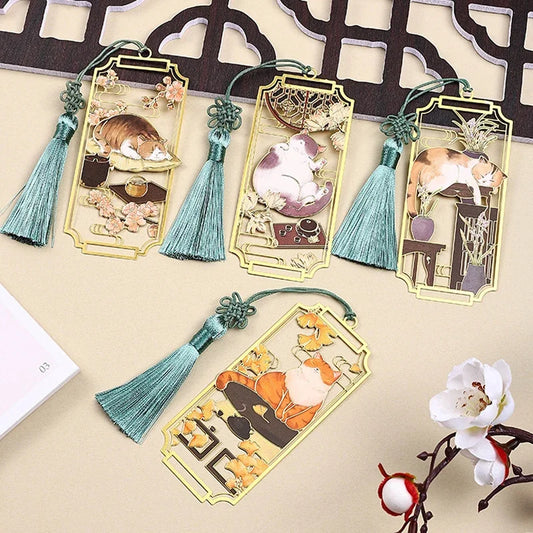 Elegant Cat Hollowed Metal Bookmark